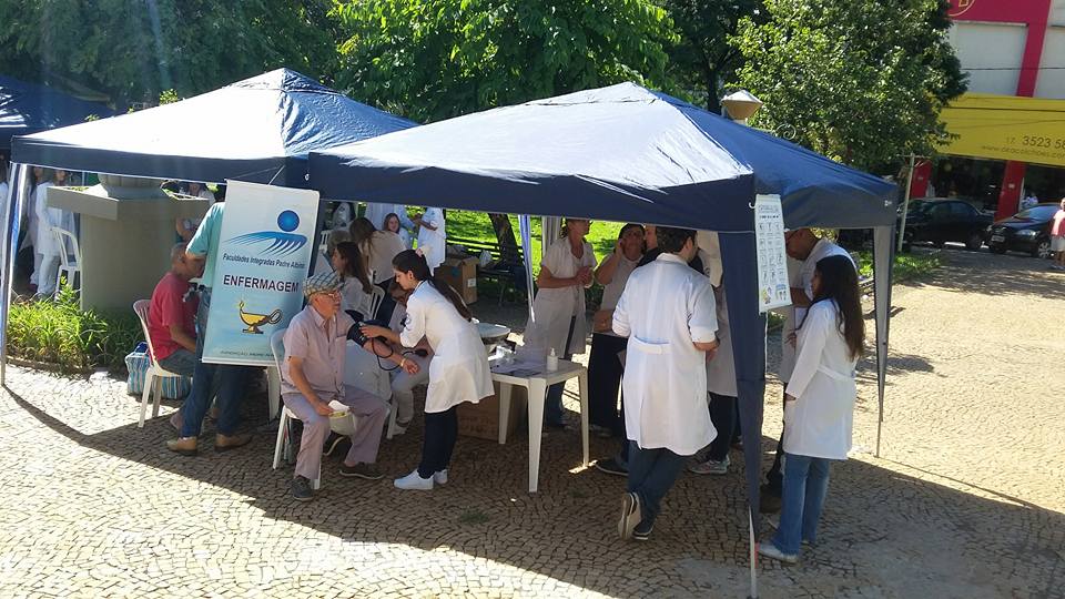 http://www.webfipa.net/fotos/projetos/extensao/f12e50569cdb00944a35a89df9bbf002.jpg